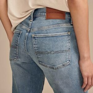 Lucky Brand Sweet Mid Rise Straight Jeans NWOT